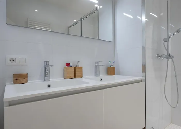 Castor - 0102 아파트